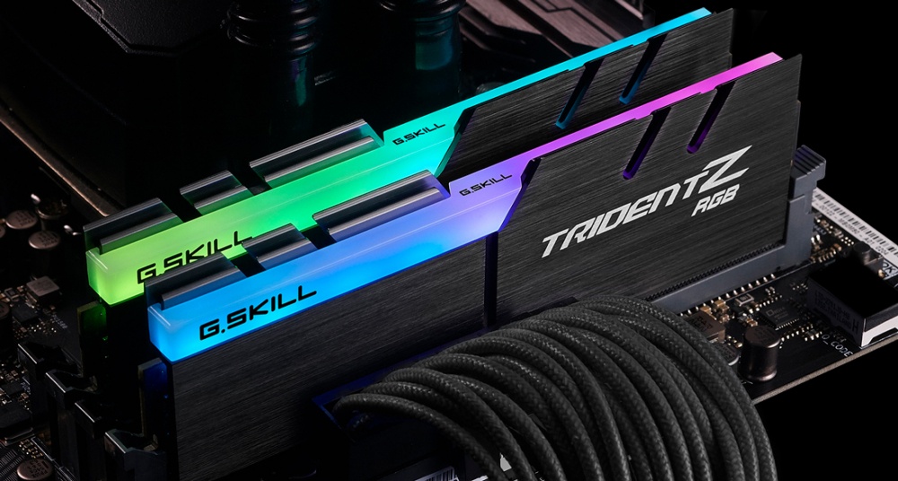 CP-GSKILL-F4-4000C18D-16GTZRB-5.jpg