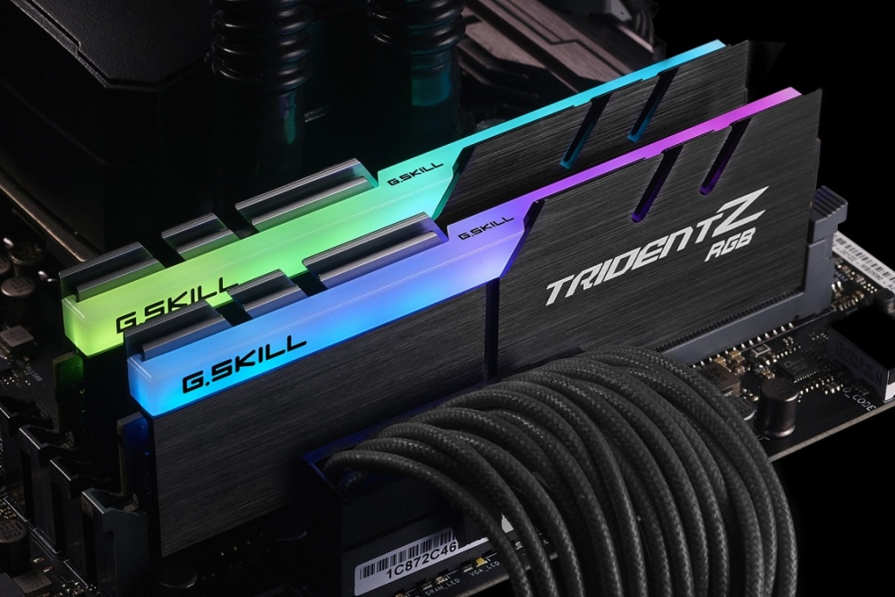 CP-GSKILL-F4-4133C19D-16GTZR-3.jpg