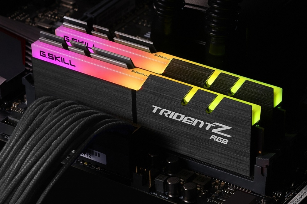 CP-GSKILL-F4-4133C19D-16GTZR-5.jpg